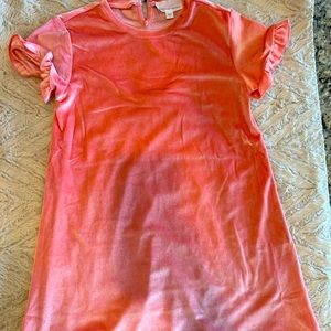 Peach velvet dress. Perfect for fall!!